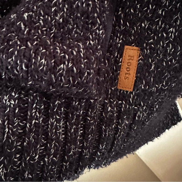 ROOTS OVERSIZED  SHAWL COLLAR  KNIT SWEATER WITH  1/4 BUTTON FRONT MENS SZ XL - Picture 7 of 10